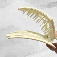 Glam Flat Claw Clip Large Heart Blonde