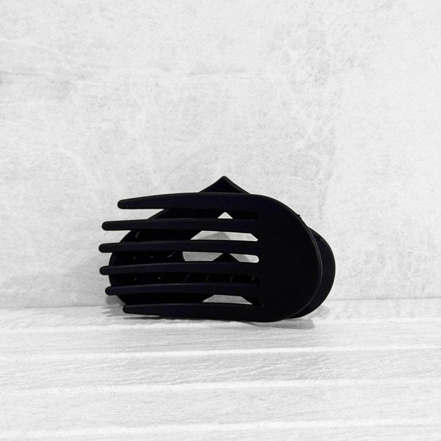 Glam Flat Claw Clip Large Heart Black