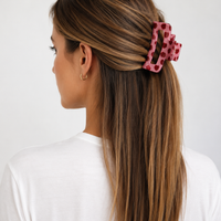 The Glam Claw Clip | Pink Hearts