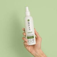 Matrix Biolage Strength Recovery Strength Repairing Spray 232ml